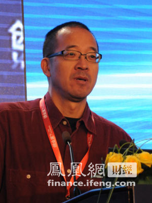 图：新东方教育科技集团董事长俞敏洪