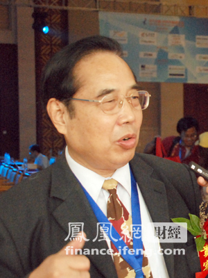 图文：工业和信息化部通信科技委副主任陈如明接受专访