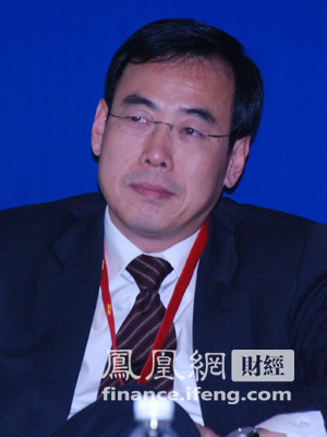 瑞士诺华制药公司中国区总裁李振福