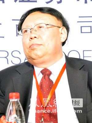 北京大学教授曹凤岐