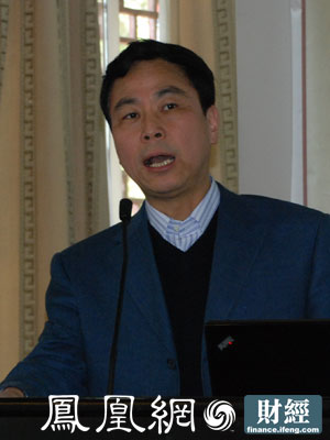 北京大学中国经济研究中心教授卢锋