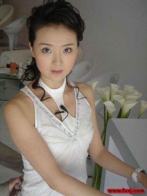 美女演员王艳 千万奢华私家车队曝光
