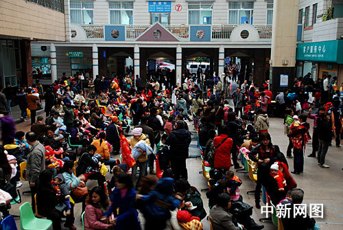 今日记者走访广州市儿童医院