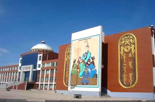 内蒙古自治区乌拉特中旗蒙古族学校见闻