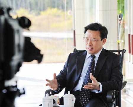 三一集团董事长_三瑞集团董事长图片(3)
