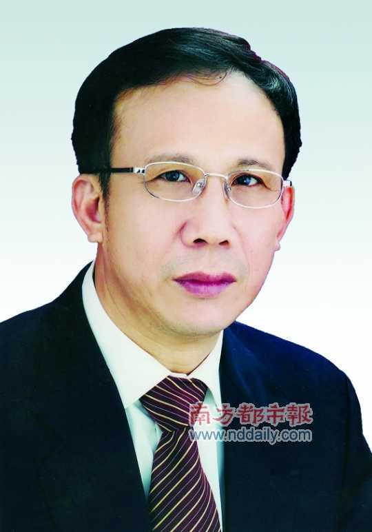 新一届广东省委常委选出 汪洋当选省委书记