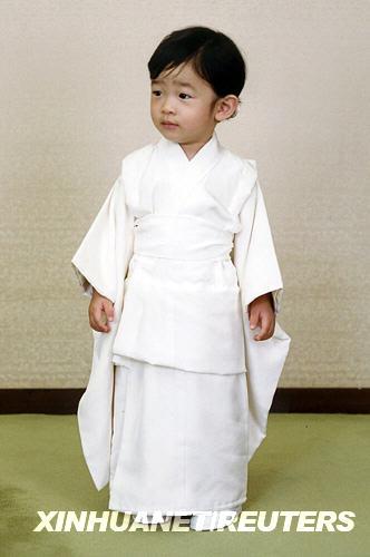 日本二皇子秋筱宫家生下的小王子悠仁7日满两岁