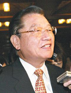 华纳老总请辞_华纳兄弟