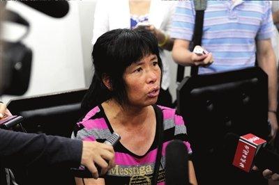 丈夫拒签字致孕妇死亡案开审肖志军不知所踪