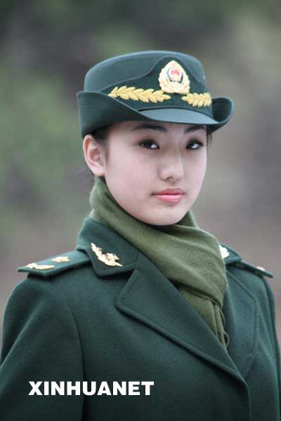 中国武警部队8月起全面换装新装看点多