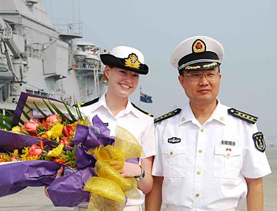 新西蘭彪悍女兵靚風景海軍軍艦訪湛江組圖