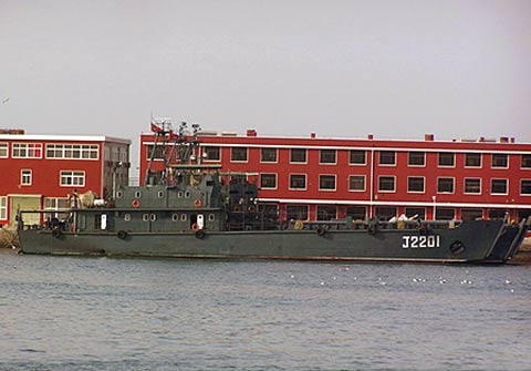271型登陆艇图片