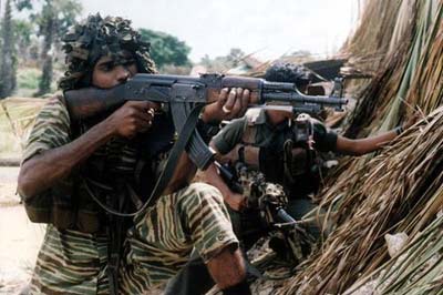 英媒称中国卷入斯里兰卡内战 保护援建港口