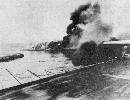 德国前无畏舰"荷尔斯泰因"号炮轰但泽港1944年9月1日,中日豫湘桂会战