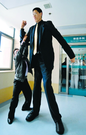 中国十大身高巨人图片