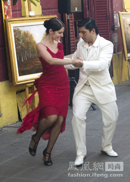 实拍阿根廷街头性感的探戈舞者组图