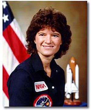 萨莉·莱德(sally ride,1951年5月26日出生,美国第一位,世界第三位女