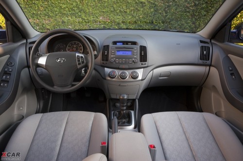 现代伊兰特2021款1.4t内饰和外观 0_112920_f4297854e820915513f9471e2e859a36.jpg