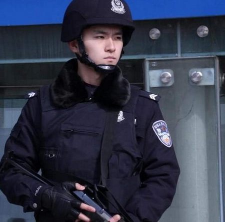 中国颜值最帅的警察图片