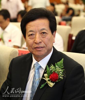 银广厦董事长_侨银环保董事长照片(2)